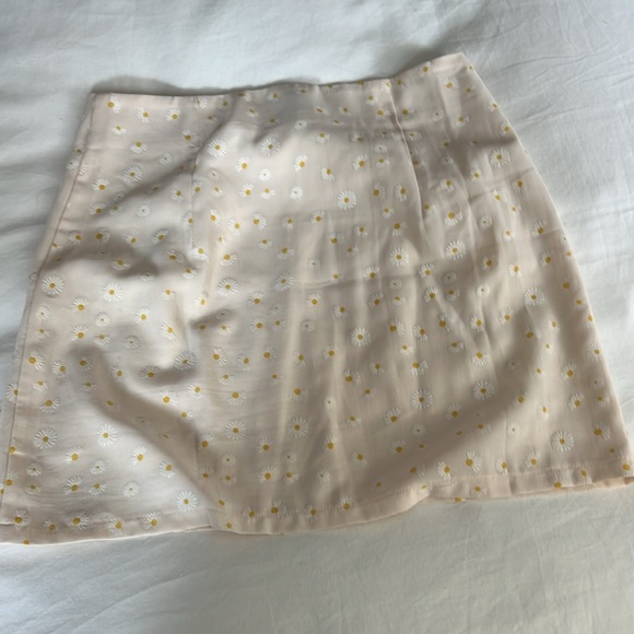 PRINCESS POLLY FERNIE FLORAL SKIRT - Picture 5 of 6